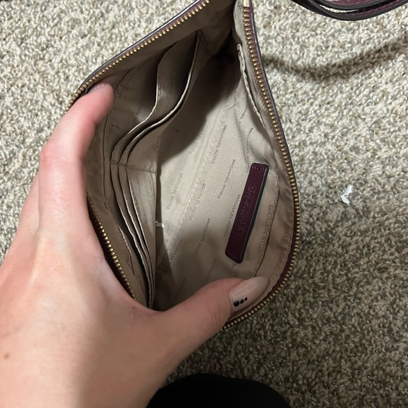 Micheal Kors Bag and Wristlet Set - Picture 4 of 13